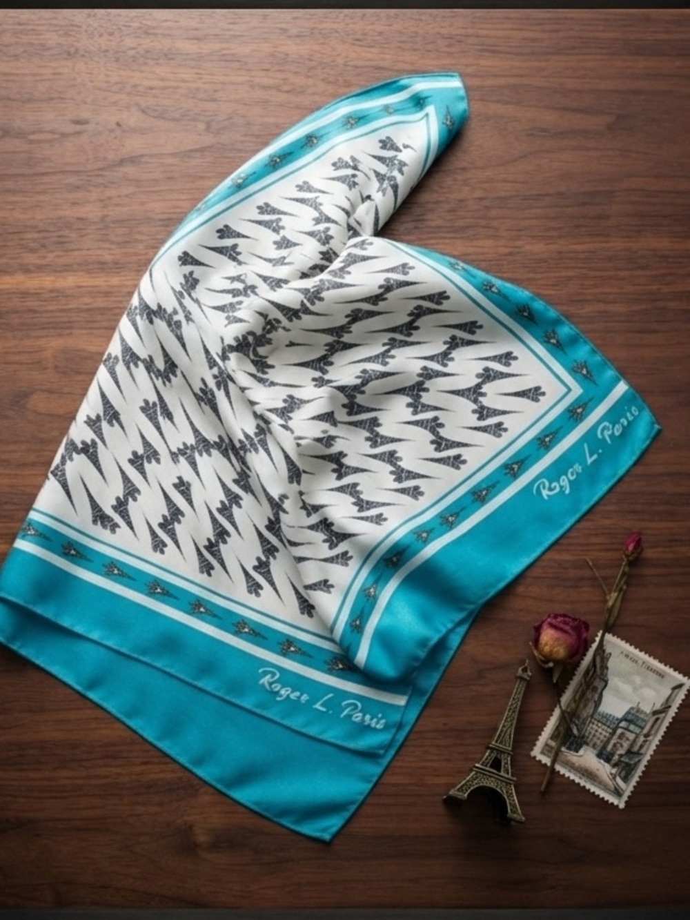 Roger L Paris Eiffel Tower Scarf